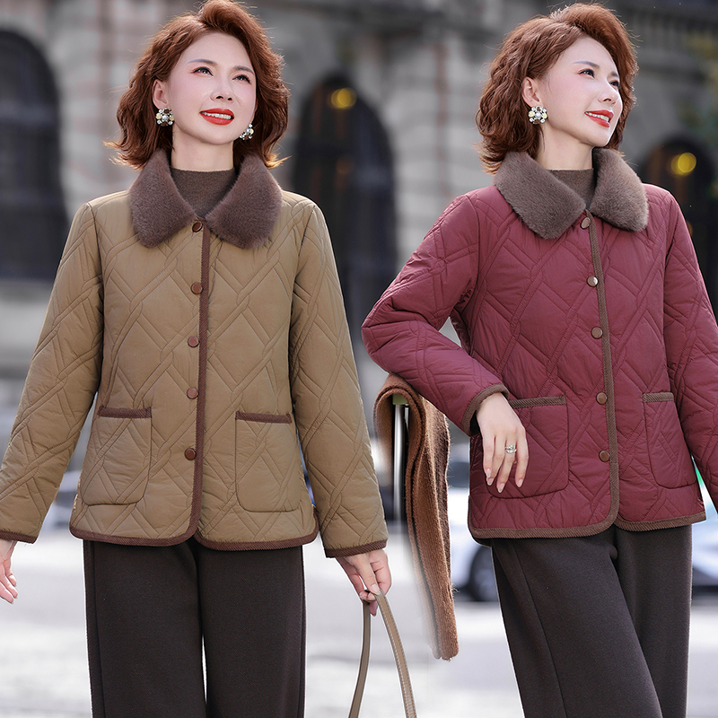 Fashionable Warmth Short down  - Women Fashion Over 60 ulasan dan harga